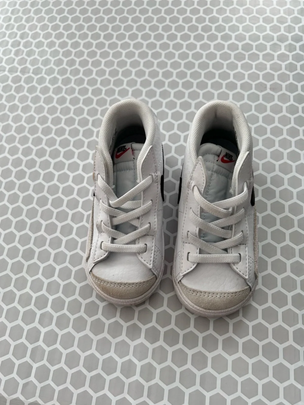 Nike Kids White and Black High-Top Sneakers. Size 7C